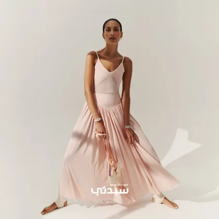 جلسة تصوير بعنوان En Pointe، لقطع مجوهرات ناعمة