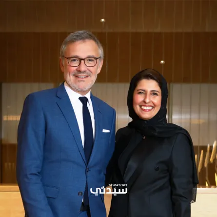   رئيسة تحرير سيدتي لمى الشثري ورئيس العلامة التِجارية والتواصل الدولي في "ذا بيستر كولكشن" لوران فيناي