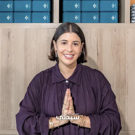 مدربة اليوغا السعودية لنا ناظر