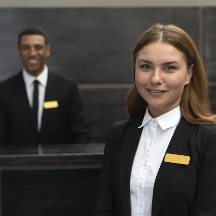 أربع أزمات تُنهك موظف الاستقبال دون أن يشعر بها أحد