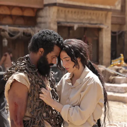 رزان جمال ومحمد رمضان بكواليس فيلم أسد- الصورة من المركز الصحفي للشركة المنتجة