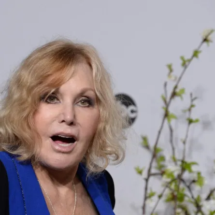 كيم نوفاك في حفل توزيع جوائز الأوسكار السادس والثمانون (Kim Novak at the 86th Academy Awards ). مصدر الصورة: Joe KLAMAR / AFP