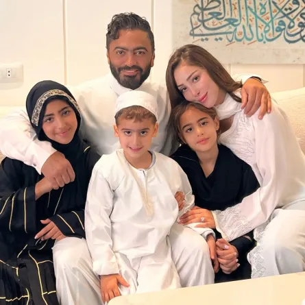 تامر حسنى مع أولاده وطليقته بسمة بوسيل- الصورة من حسابه على إنستغرام