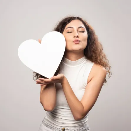 توافق امرأة السرطان مع باقي الأبراج في الحب والزواج