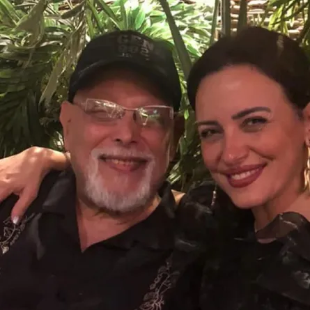 في ذكرى ميلاده... لقطات جمعت أشرف عبد الغفور بابنته ريهام