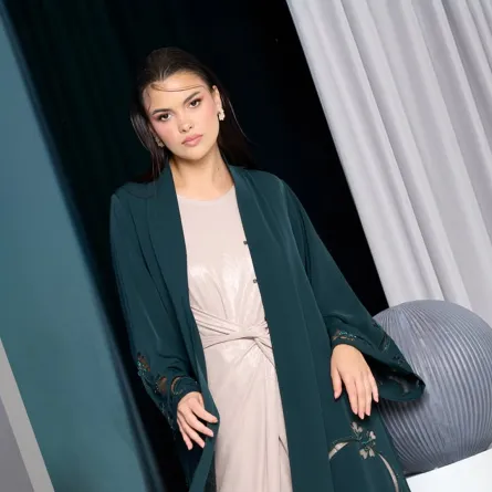 عباية من لوزان Louzan - الصورة من حساب الماركة على إنستغرام