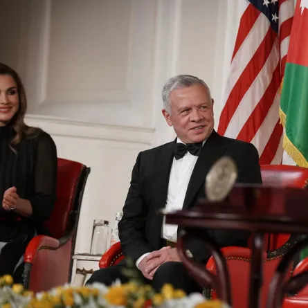 الملك عبد الله الثاني والملكة رانيا في نيويورك ( King Abdullah II and Queen Rania in New York). مصدر الصورة: Yousef ALLAN / Jordanian Royal Palace / AFP