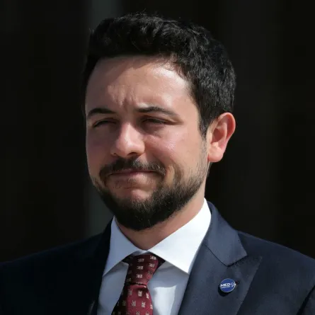 ولي العهد الأمير الحسين في مدينة بافوس (Crown Prince Hussein in the city of Paphos). مصدر الصورة: Thomas SAMSON / AFP