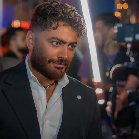 تامر حسني - الصورة من صفحته على فيسبوك