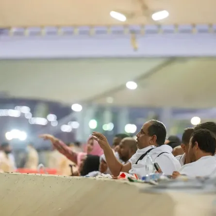 رمي جمرة العقبة  - الصورة من واس