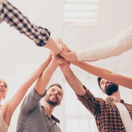 أنواع العلاقات الاجتماعية