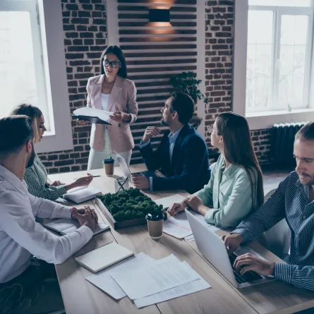 تعرفوا إلى نموذج "GROW" للتوجيه الإداري الفعّال - الصورة من Adobestock