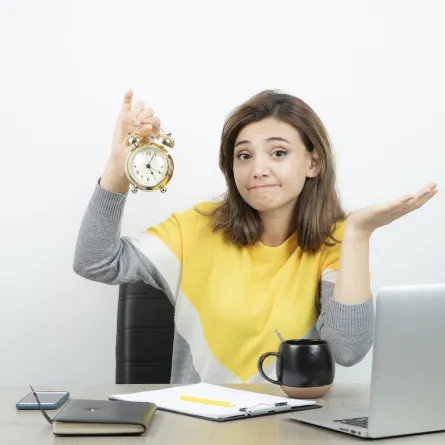 وقت الفراغ في المكتب ليس استراحة عشوائية بل فرصة لصناعة صورتك المهنية