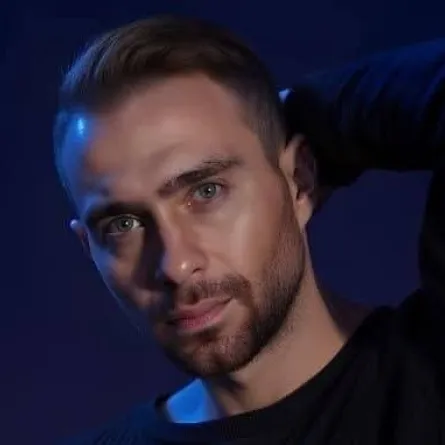 حسام حبيب- الصورة من المكتب الإعلامي للفنان