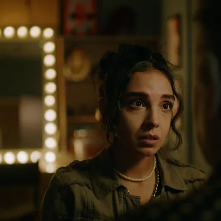 سلمى أبوضيف في كواليس الفيلم- الصورة من حساب المخرج كريم شعبان على فيس بوك