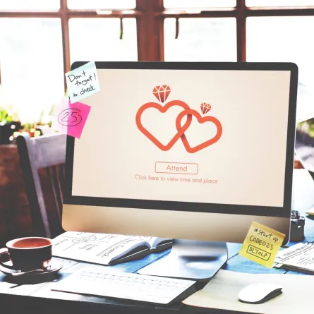 الخطوبة الإلكترونية