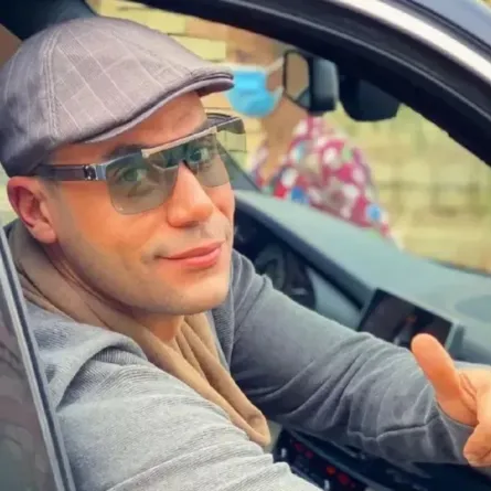 لأول مرة محمد إمام يظهر مع بناته.. شاهدوا جمالهن