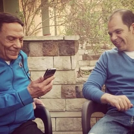 رامي إمام مع والده عادل إمام - الصورة من حساب رامي على إنستغرام