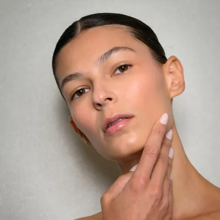 روتين العناية بالبشرة الدهنية