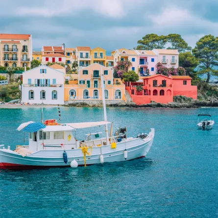 اليونان وجهة مناسبة لسفر العائلات هذا الصيف