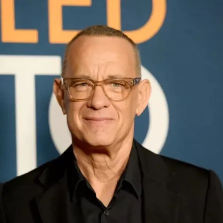 توم هانكس Tom Hanks- مصدر الصورة Michael Tullberg / GETTY IMAGES NORTH AMERICA / Getty Images via AFP