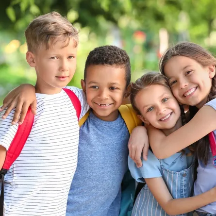 صورة لمجموعة من الأطفال