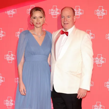 الأمير ألبرت وزوجته الأميرة شارلين Prince Albert II of Monaco and Princess Charlene  - مصدر الصورة Valery HACHE / AFP