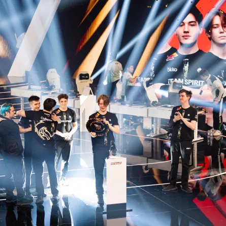  Team Spirit  أبطال Dota 2. الصورة من الحساب الرسمي لكأس العالم للرياضات الإلكترونية