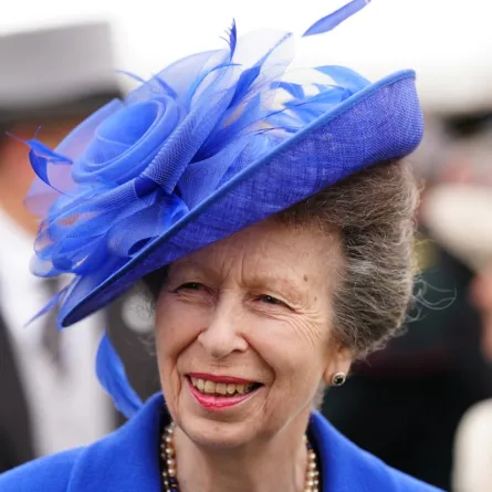 الأميرة آن في قصر هوليرود هاوس في إدنبرة، أسكتلندا (Princess Anne at the Palace of Holyroodhouse in Edinburgh, Scotland). مصدر الصورة: Jane Barlow / POOL / AFP
