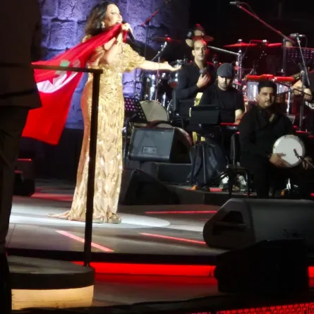 لطيفة في مهرجان قرطاج- الصورة خاصة بسيدتي