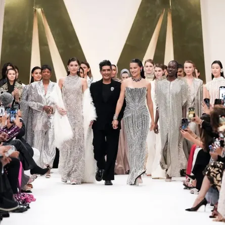 السوبر موديل أدريانا ليما Adriana Lima  في ختام عرض مانيش مالهوترا - الصورة من العلاقات العامة للحدث