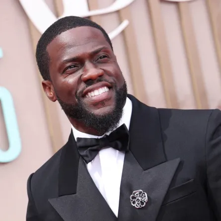 كيفن هارت في حفل BET awards 2025 في لوس أنجلوس - Kevin Hart attends the BET awards 2025 at the Peacock Theatre in Los Angeles - مصدر الصورة Michael Tran / AFP
