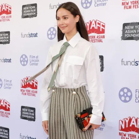 أوراسايا سبيربوند بطلة مسلسل "The Crown Princess" في نيويورك - Urassaya Sperbund attends the 2022 New York Asian film festival opening- مصدر الصورة Jason Mendez / GETTY IMAGES NORTH AMERICA / Getty Images via AFP