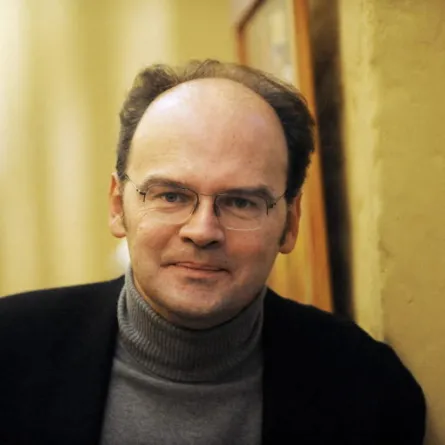 المخرج والسيناريست الفرنسي البارز جان بيير آماريس Jean-Pierre Ameris – مصدر الصورة FRANCOIS LO PRESTI / AFP