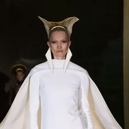 عرض ستيفان رولان Stephane Rolland Spring Summer 2025  - الصورة من Launchmetrics/Spotlight ©