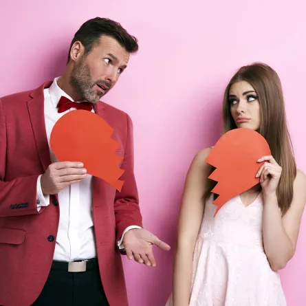 حلم زواج الزوج على زوجته - مصدر الصورة: Freepik by gpointstudio