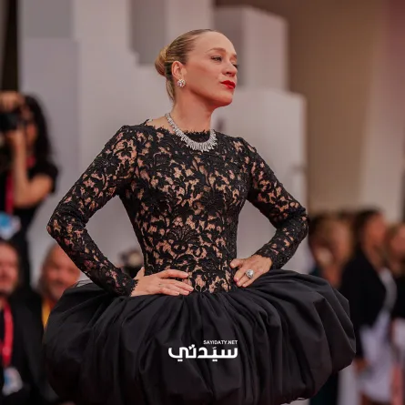 كلوي سيفيني Chloë Sevigny في مهرجان فينيسيا السينمائي 2025 – تصوير يوسف بوهوش خاص سيدتي 