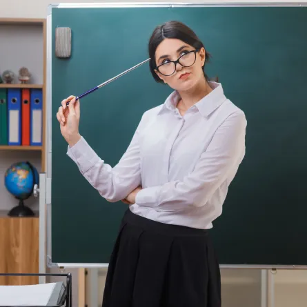 كيف تتآكل طاقة المعلّم من التفاصيل الصغيرة؟