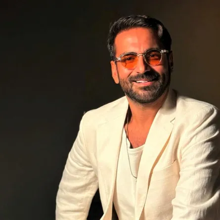 عبدالله عبد الرضا  -الصورة من  حسابه على  الانستغرام