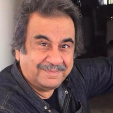 عبد الحسين عبد الرضا- الصورة من حساب بشار عبد الحسين عبد الرضا من على الانستغرام