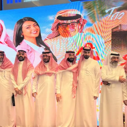 سعيد صالح وفريق عمل قشموع وجانب من الحضور- الصورة  خاصة بسيدتي من تصوير زكية البلوشي