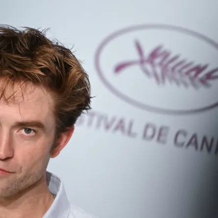 روبرت باتينسون - Robert Pattinson (Photo by Anna KURTH / AFP)