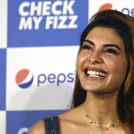 جاكلين فيرنانديز في مومباي Jacqueline Fernandez  in Mumbai - مصدر الصورة Indranil MUKHERJEE / AFP