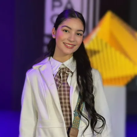 الممثلة ومقدمة البودكاست ليندا الفيصل