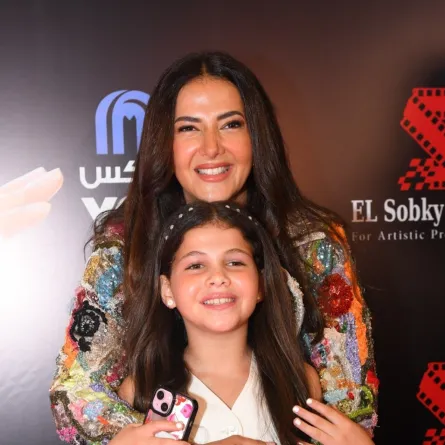 دنيا سمير غانم وابنتها كايلا من العرض الخاص لفيلم روكي الغلابة - الصورة من الشركة المنتجة