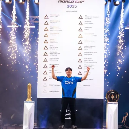  Ulsan لاعب الفريق الكوري الجنوبي DN Freecs