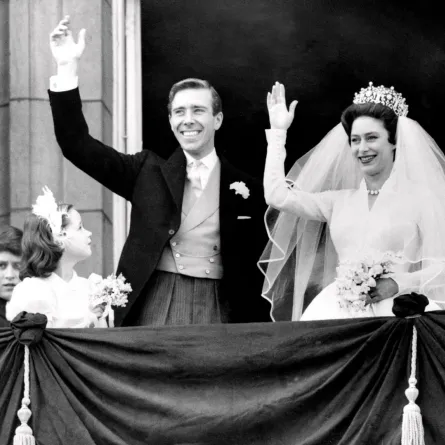 الأميرة مارغريت ترتدي تاج بولتيمور يوم زفافها