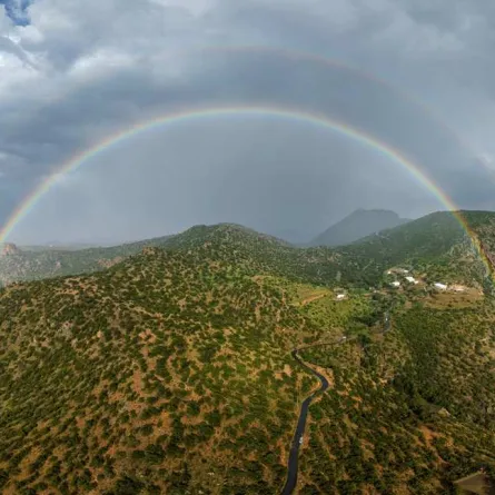 لقطة لمرتفعات الطائف (مصدر الصورة: منصة الصور السعودية)