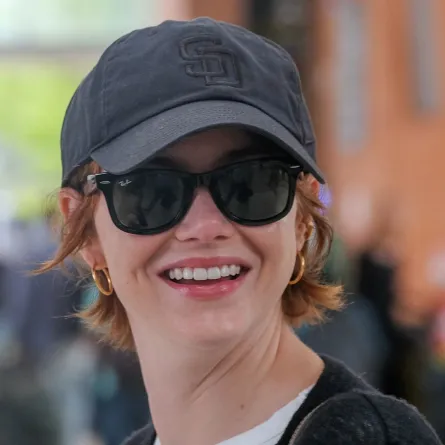 إيما ستون في فينيسيا إيطاليا (Emma Stone in Venice, Italy). مصدر الصورة: Stefano Mazzola/GC Images