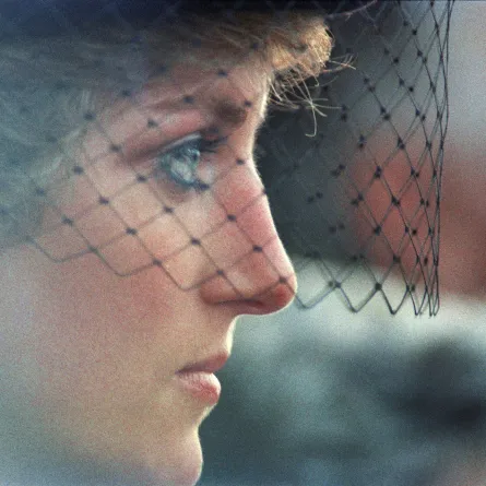 الأميرة ديانا في باريس عام 1988 - Princess Diana at Orly, near Paris- France- مصدر الصورة من Jean-Loup GAUTREAU / AFP